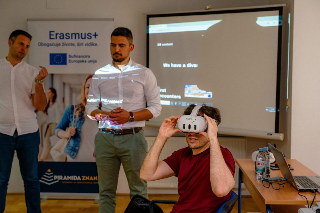 Pročitajte više o članku Erasmus +
