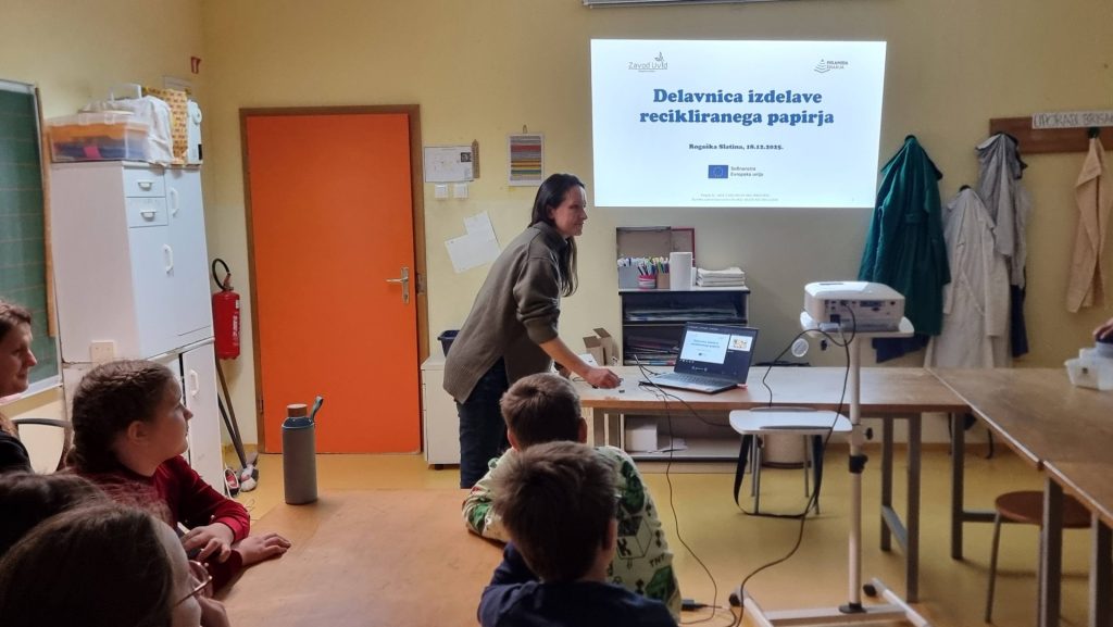Pročitajte više o članku Kreativne radionice recikliranog papira i prirodnih boja